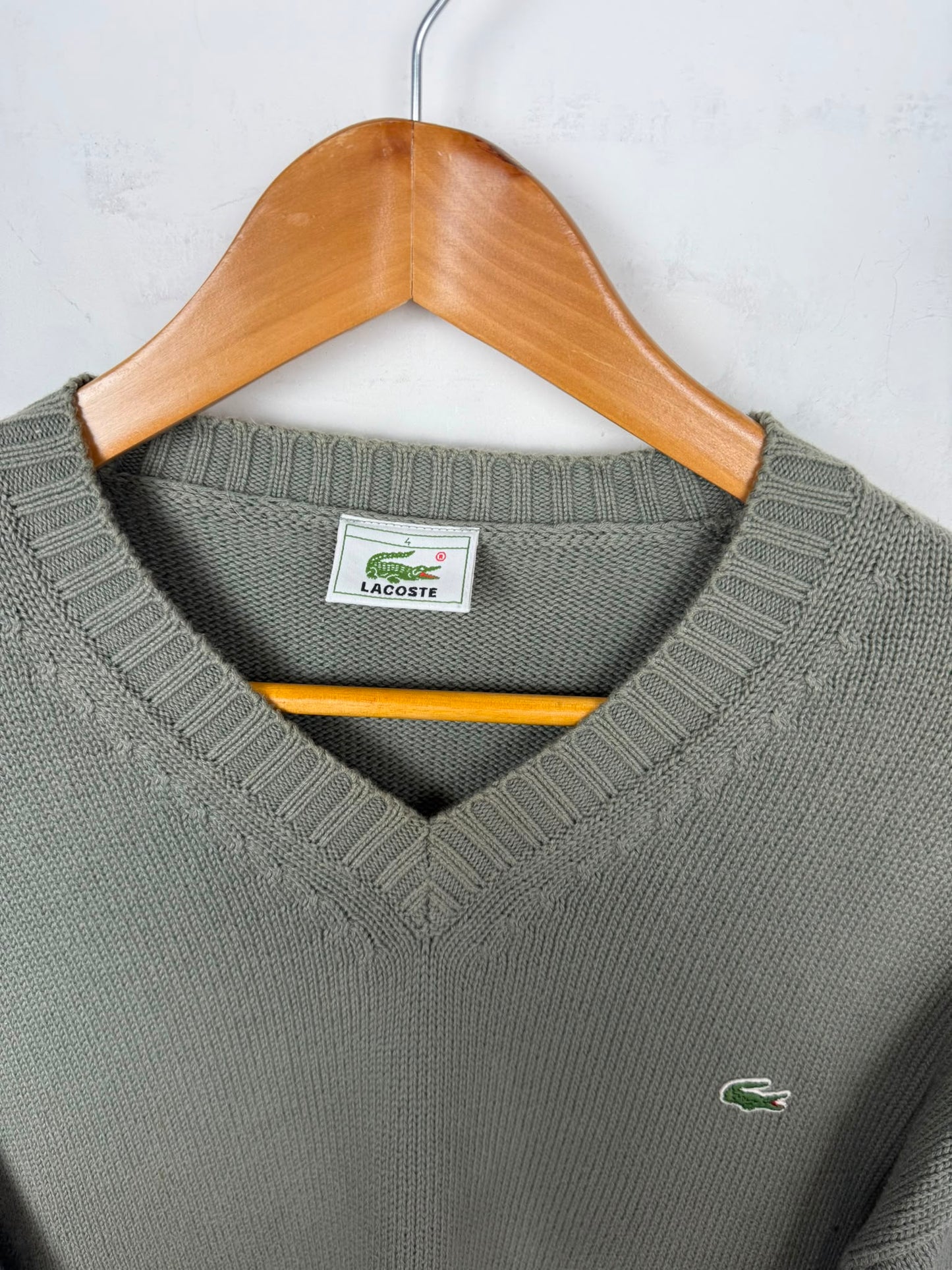 Lacoste V-Neck Pullover Verde Oliva – Taglia M Over