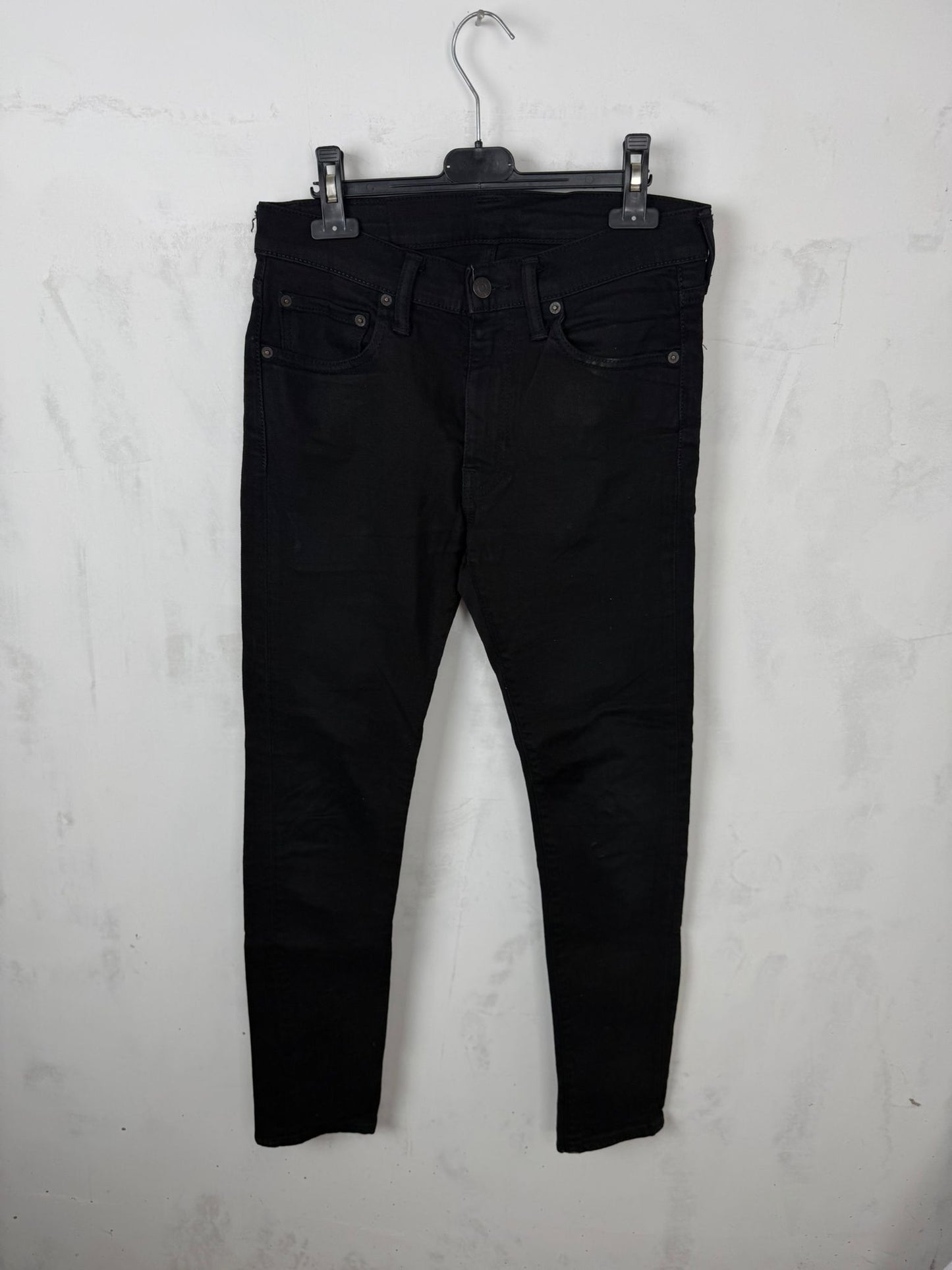 Levi’s 519 Jeans Uomo Nero – W30 L32 / IT44