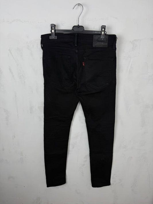 Levi’s 519 Jeans Uomo Nero – W30 L32 / IT44
