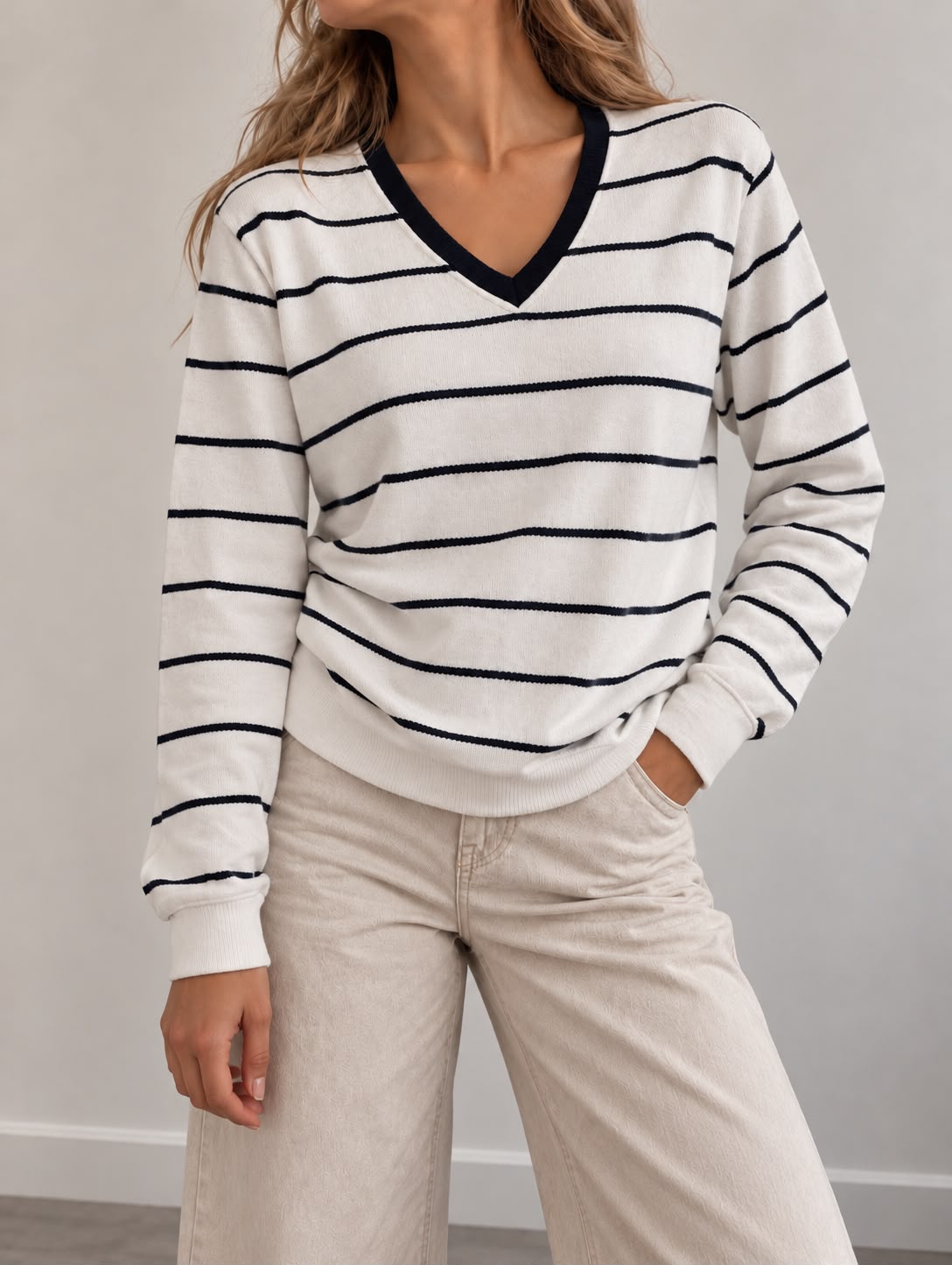 Tommy Hilfiger Maglione a Righe Bianco e Blu Navy – S